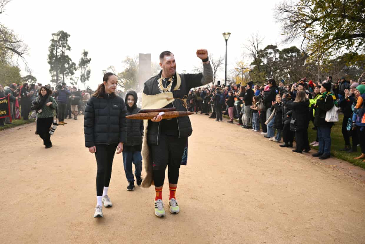 Walking for truth: Travis Lovett's 500km journey to remind Albanese of his promise